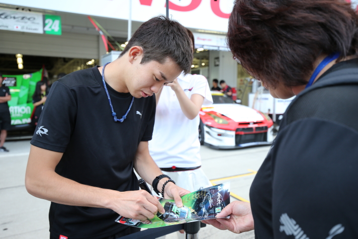 キッズウォーク: 佐々木大樹（D'station ADVAN GT-R）