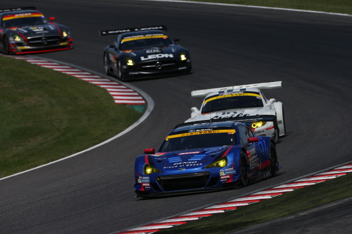 決勝レース: 佐々木孝太／井口卓人組（SUBARU BRZ R&D SPORT）