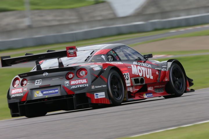 松田次生／ロニー・クインタレッリ組（MOTUL AUTECH GT-R）