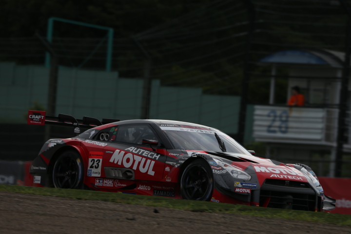 松田次生／ロニー・クインタレッリ組（MOTUL AUTECH GT-R）