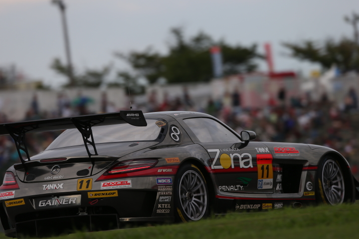 平中克幸／ビヨン・ビルドハイム組（GAINER DIXCEL SLS）