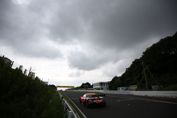 フリー走行: ヴィンタントニオ・リウッツィ／松浦孝亮組（ARTA NSX CONCEPT-GT）
