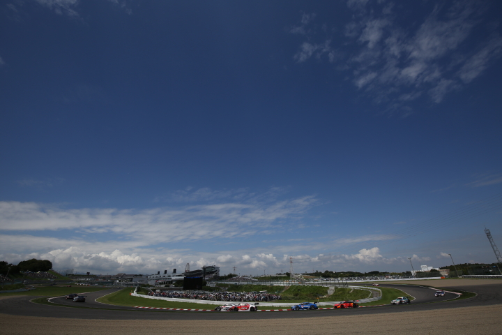 決勝レース: GT300クラスの争い