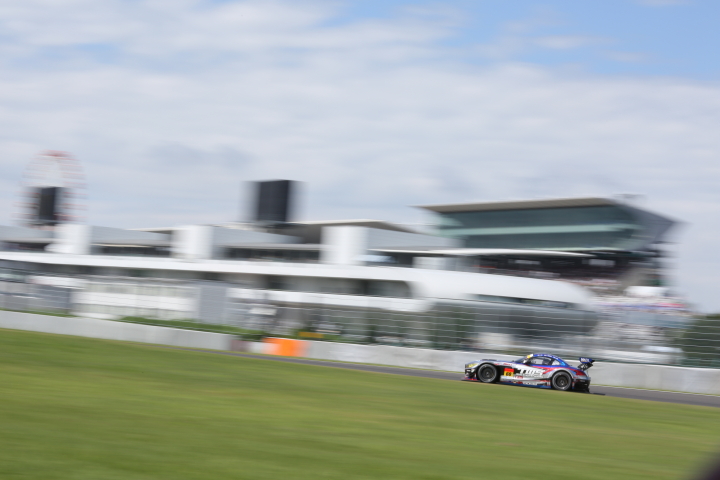 決勝レース: 安岡秀徒（WOKO'S Exe Aston Martin）