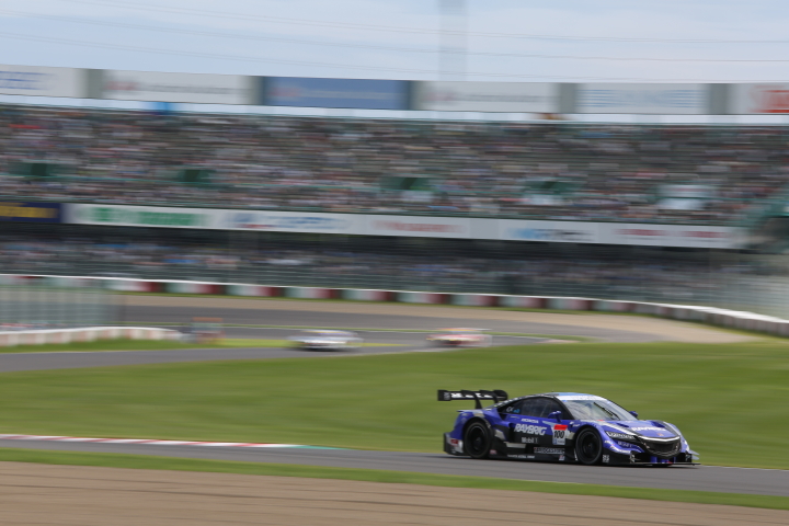 決勝レース: 小暮卓史／武藤英紀組（RAYBRIG NSX CONCEPT-GT）