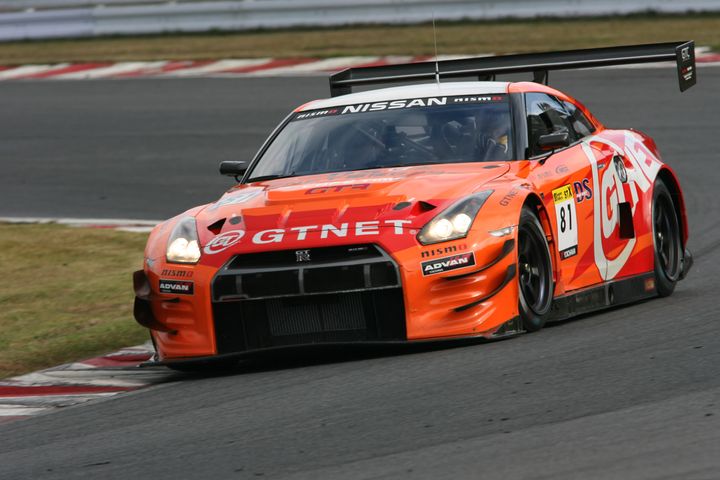 ST-Xクラスで優勝してチャンピオンを決めた尾本直史／星野一樹／青木孝行組（GTNET ADVAN NISSAN GT-R）