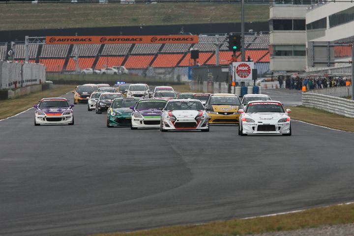 3時間先のゴールを目指してスタートが切られた（グループ2）