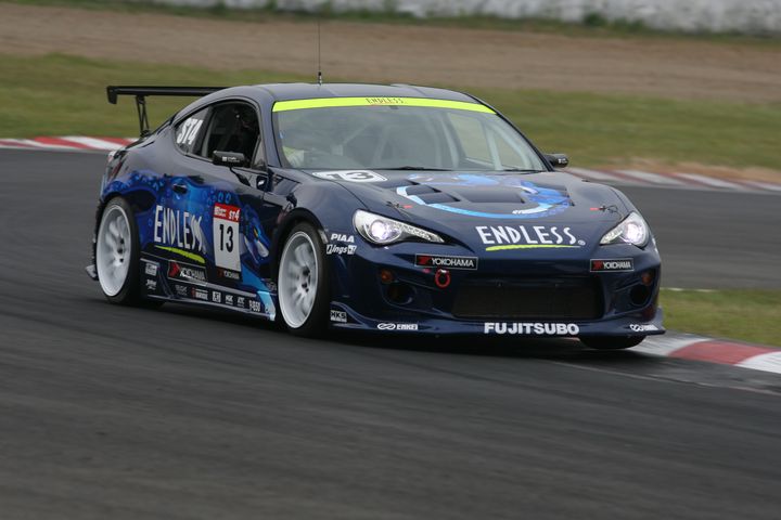 フリー走行: ST-4クラストップは小泉和寛／村田信博／小河諒組（ENDLESS・ADVAN・86）