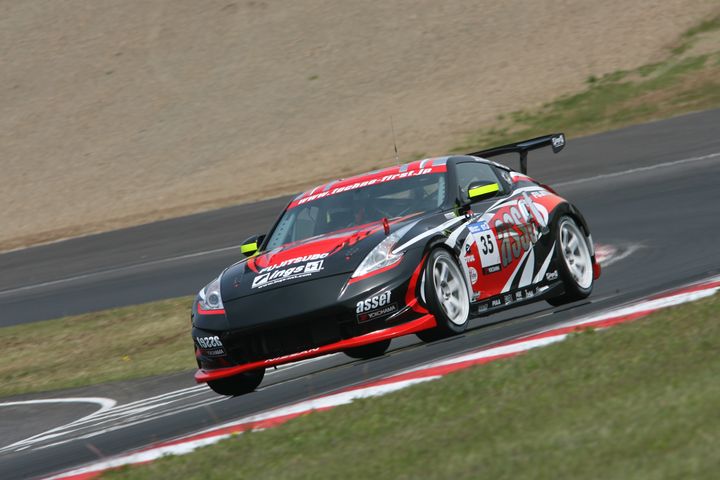 ST-3クラスポールポジションは前嶋秀司／佐々木雅弘／廣川和希組（asset ings Z34）