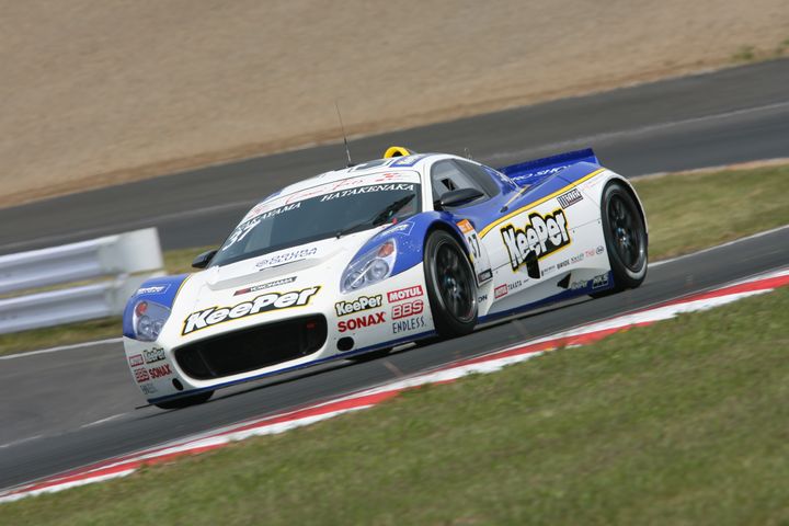 ST-1クラスポールポジションは中山雄一／平川亮／畠中修組（KeePer I.P.S）