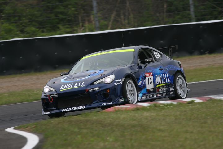 ST-4クラス優勝は小泉和寛／村田信博／小河諒組（ENDLESS・ADVAN・86）