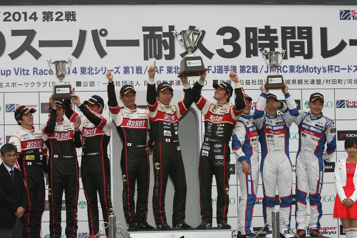 ST-3クラスの暫定表彰式