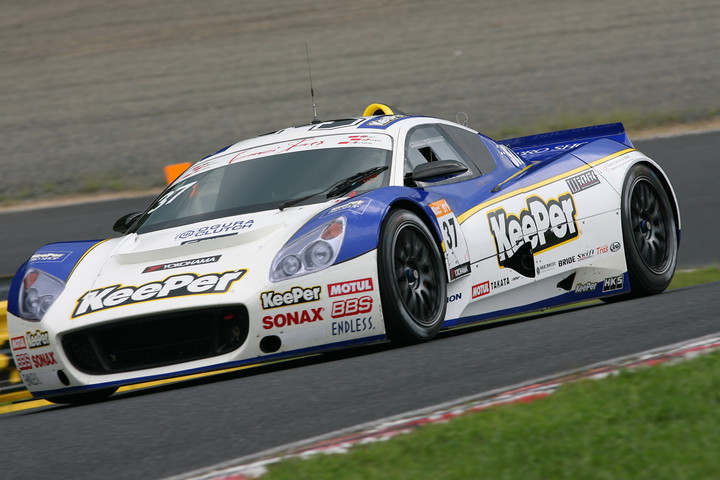 ST-1クラスポールポジションの中山雄一／平川亮／畠中修組（KeePer I.P.S）