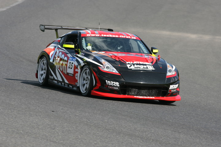 ST-3クラス優勝は前嶋秀司／佐々木雅弘／廣川和希組（asset ings Z34）