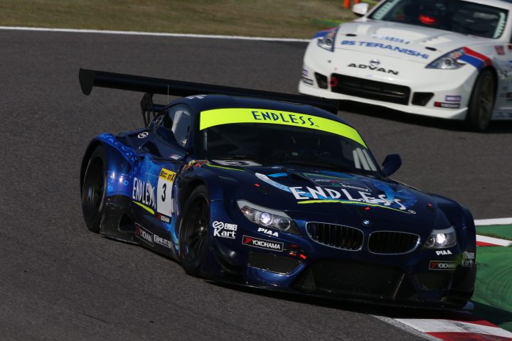 STEL占有走行1回目: 峰尾恭輔／ユーク・タニグチ／飯田章組（ST-X: ENDLESS・ADVAN・BMW）