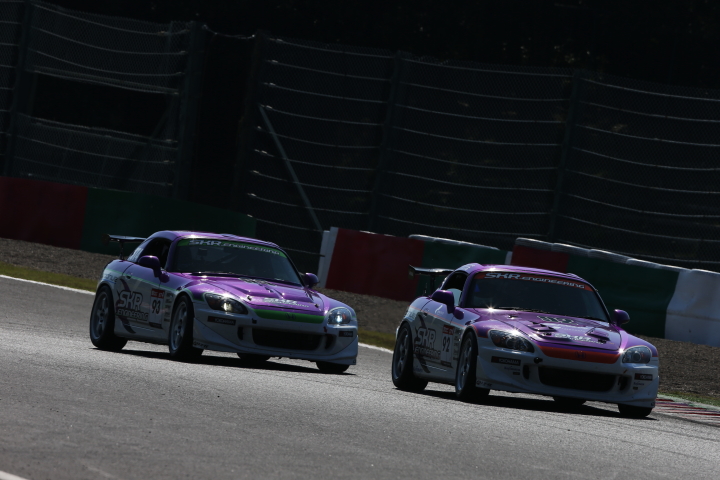 STEL占有走行2回目: SKR ENGIEERINGのS2000がランデブー