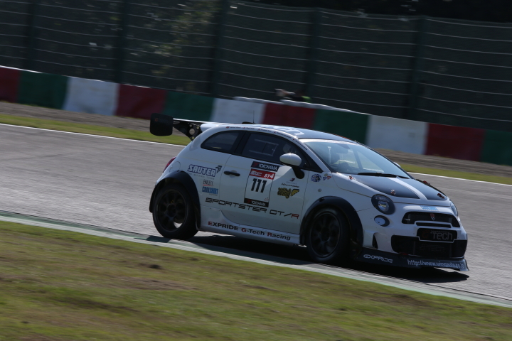 STEL占有走行2回目: 大瀧賢治／武井寛史／吉田広樹組（ST-4: EXPRIDE G-Tech Sportster GT/R）