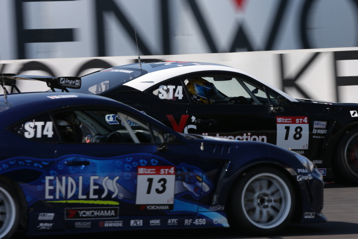 STEL占有走行2回目: 浅野武夫／西村和則／森正行組（ST-4: Y's distraction 86） （奥）