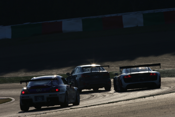 STEL占有走行3回目: 浜野彰彦／サビジット・シン／鈴木陽組（ST-4: SKR ENGIEERING S2000）