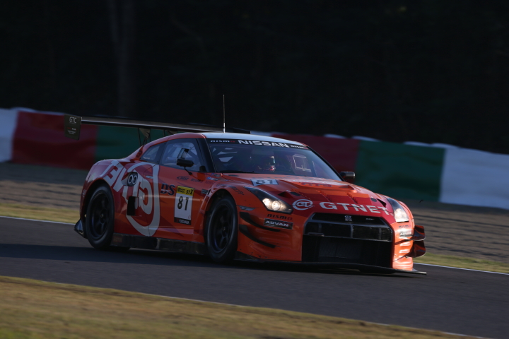 STEL占有走行3回目: 星野一樹／尾本直史／青木孝行組（ST-X: GTNET ADVAN NISSAN GT-R）