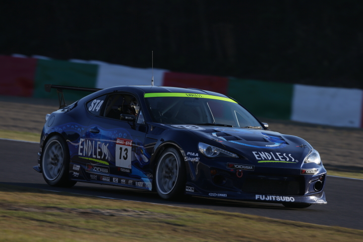 STEL占有走行3回目: 小泉和寛／村田信博／小河諒組（ST-4: ENDLESS・ADVAN・86）