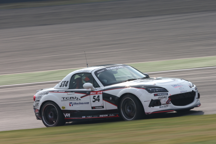 グループ2フリー走行: 加藤彰彬／近藤翼／小林大作組（ST-4: TC CORSE iRacing ROADSTER）