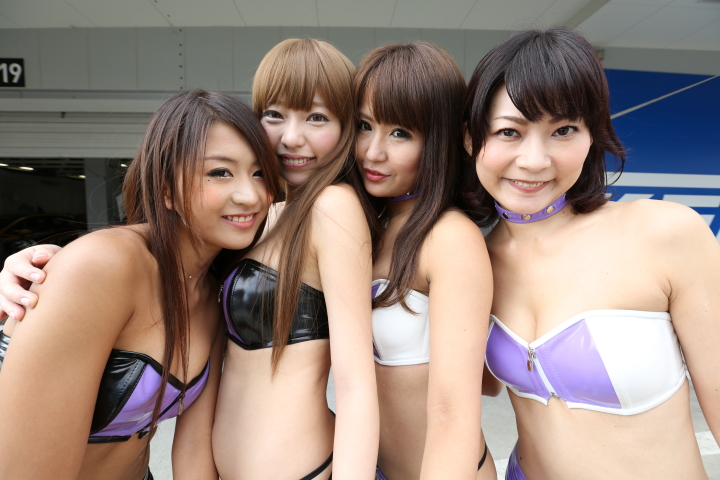 ピットウォーク: レースクイーン