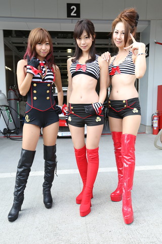 ピットウォーク: レースクイーン