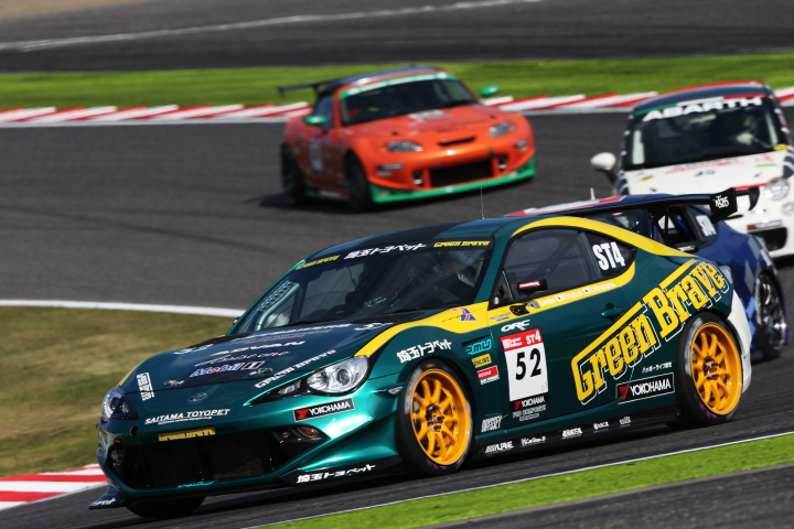 グループ2決勝レース: 番場琢／服部尚貴／平沼貴之組（ST-4: 埼玉トヨペットGreenBrave）