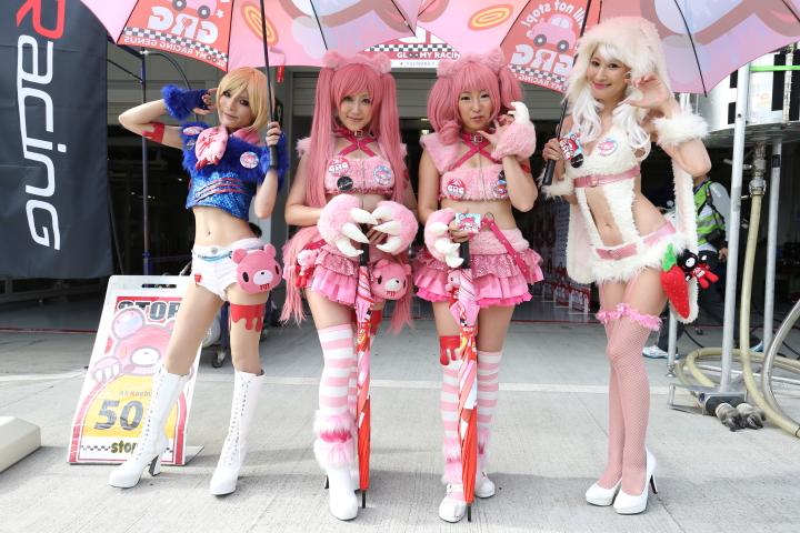 ピットウォーク: レースクイーン