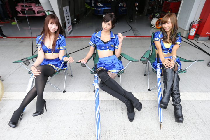 ピットウォーク: レースクイーン