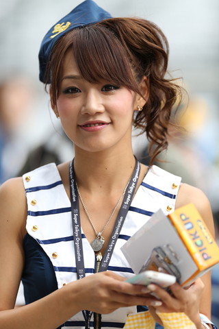 ピットウォーク: レースクイーン