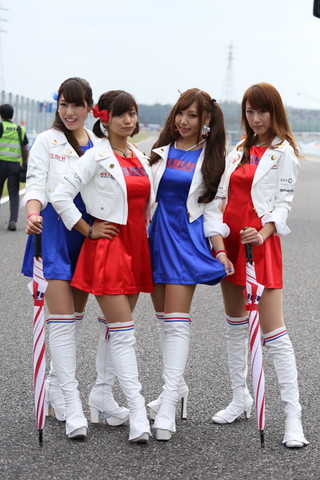 ピットウォーク: レースクイーン