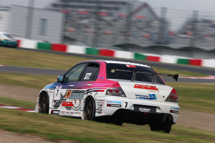 グループ1決勝レース: 藤井芳樹／関豊／高橋卓矢組（ST-2: 新菱オートエボⅨ）