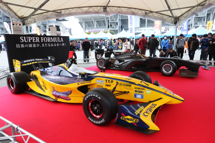 ファン感謝デー: 昨年までのSF13車両