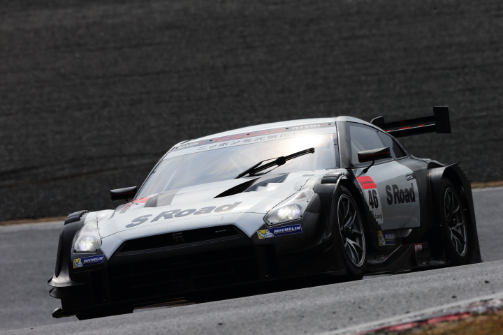 岡山ファン感謝デー公式テスト1回目: 本山哲／柳田真孝組（S Road MOLA GT-R）