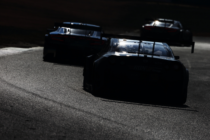 岡山ファン感謝デー公式テスト2回目: 田中篤／吉田広樹組（RUNUP Group＆DOES GT-R）