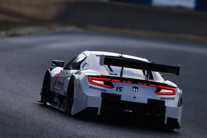 岡山ファン感謝デー公式テスト2回目: 小暮卓史／オリバー･ターベイ組（ドラゴモデューロNSX CONCEPT-GT）