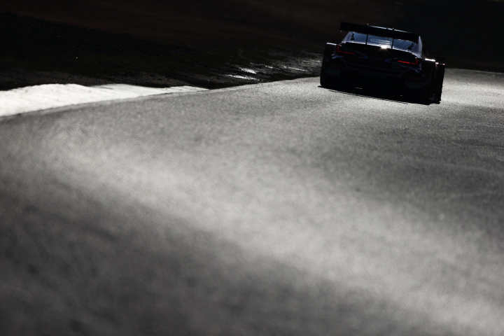 岡山ファン感謝デー公式テスト2回目: 立川祐路／石浦宏明組（ZENT CERUMO RC F）