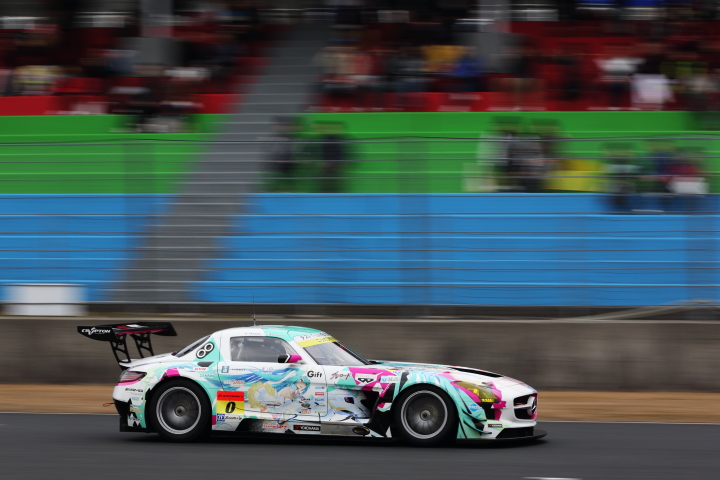 岡山ファン感謝デー公式テスト3回目: 谷口信輝／片岡龍也組（グッドスマイル初音ミクSLS）