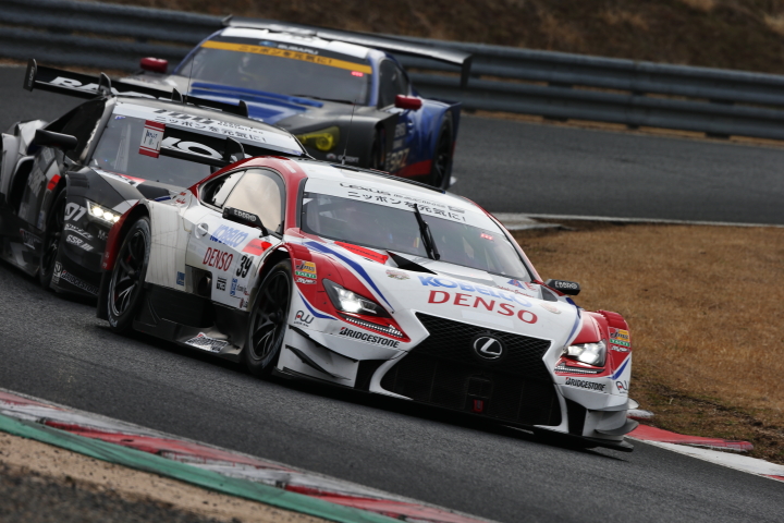 岡山ファン感謝デー公式テスト3回目: 平手晃平／ヘイキ･コバライネン組（DENSO KOBELCO SARD RC F）