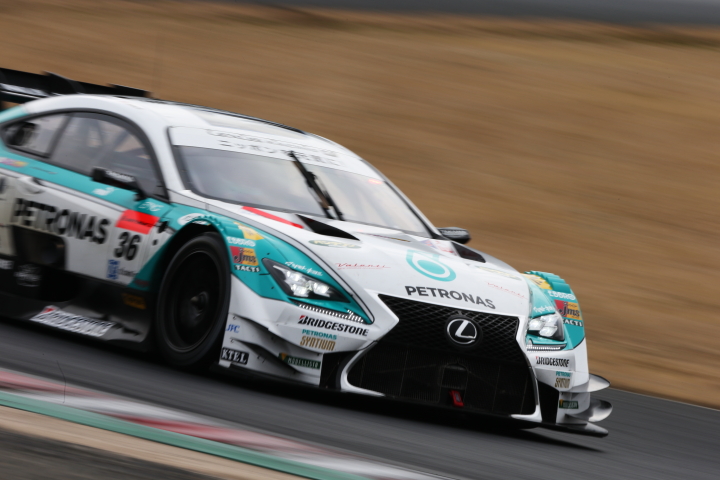 岡山ファン感謝デー公式テスト3回目: 伊藤大輔／ジェームス･ロシター組（PETRONAS TOM'S RC F）