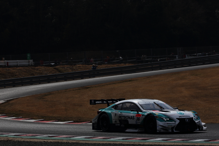 岡山ファン感謝デー公式テスト3回目: 伊藤大輔／ジェームス･ロシター組（PETRONAS TOM'S RC F）