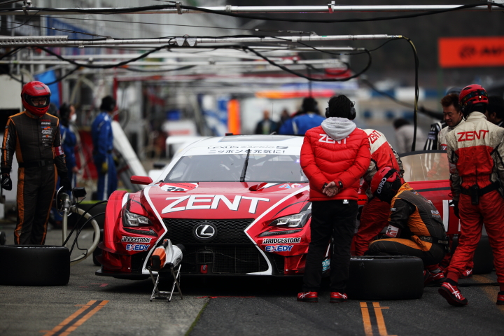 岡山ファン感謝デー公式テスト4回目: 立川祐路／石浦宏明組（ZENT CERUMO RC F）