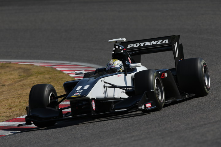 オープニングラップ参加車両ラインナップ: CarNo.11 伊沢拓也（HP REAL RACING）