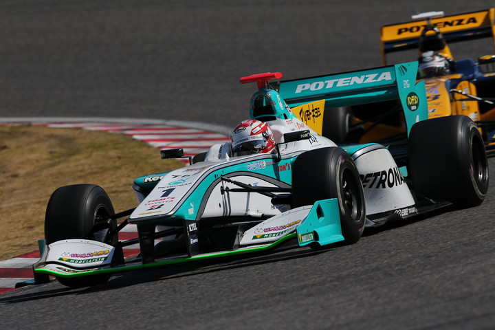 オープニングラップ: 優勝は中嶋一貴（PETRONAS TEAM TOM'S）