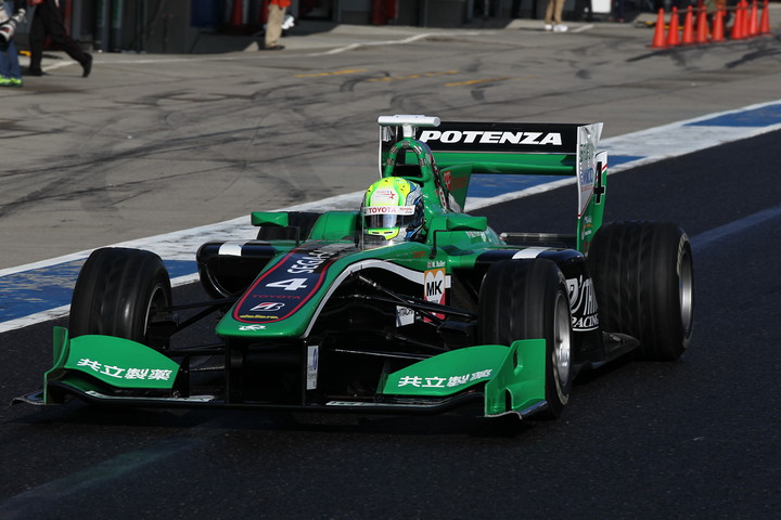 オープニングラップ参加車両ラインナップ: CarNo.4 ウィリアム・ブラー（KONDO RACING）