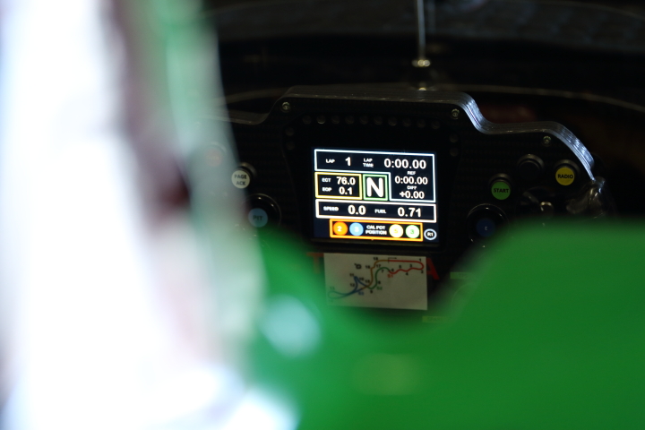 第1回公式合同テスト: SF14のステアリング