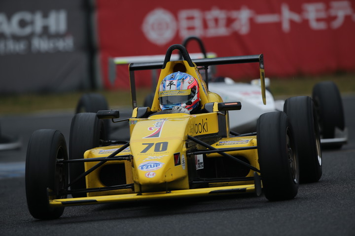 ポールポジションは平優弥（TeamNaoki☆LEPRIX 10V）