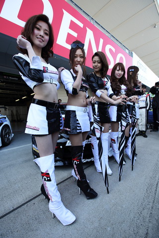 ファン感謝デー: レースクイーン